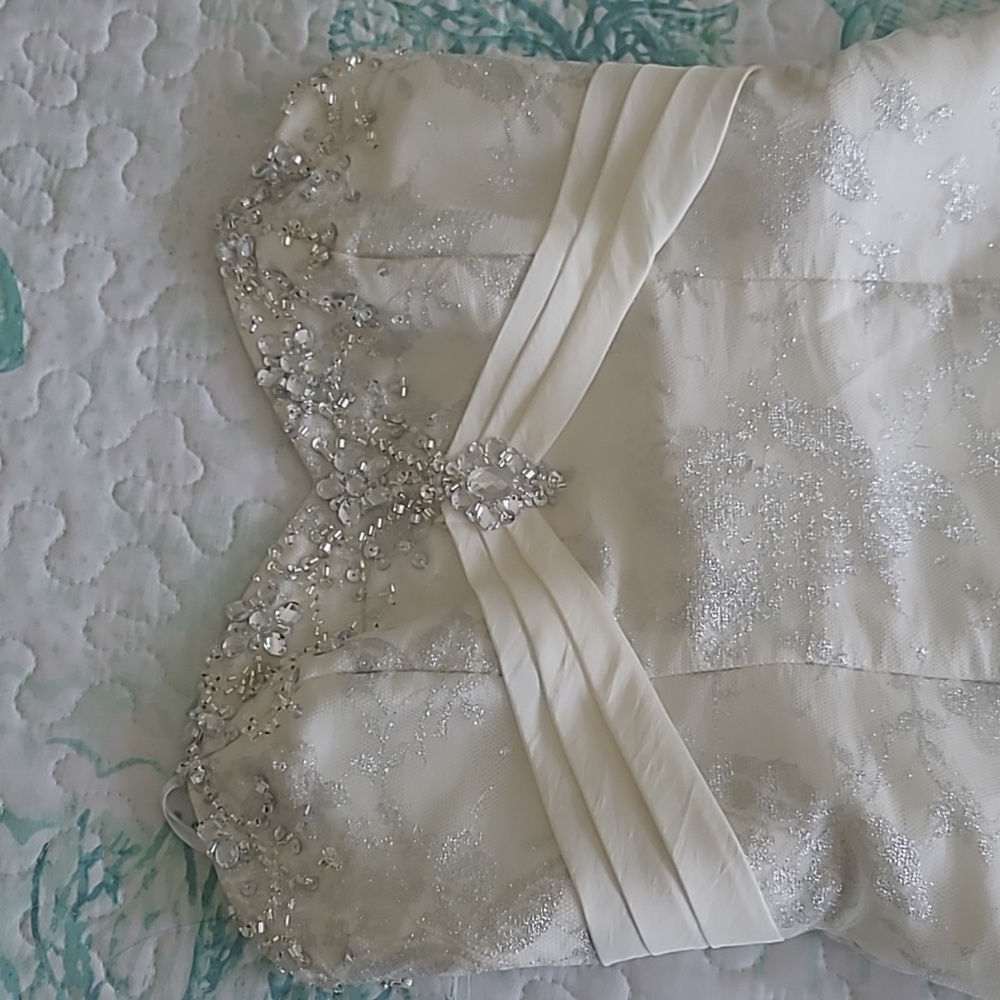Ivory wedding dress